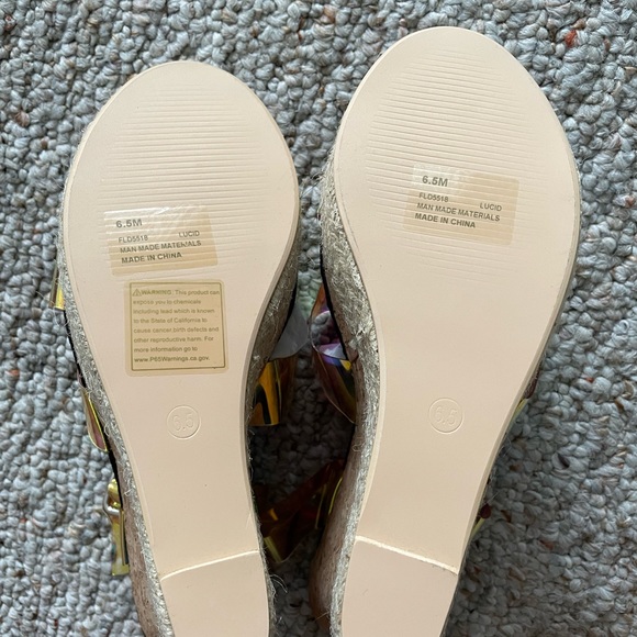 Wedges. Iridescent straps. Changes colors with the light. Never worn. - Picture 4 of 5